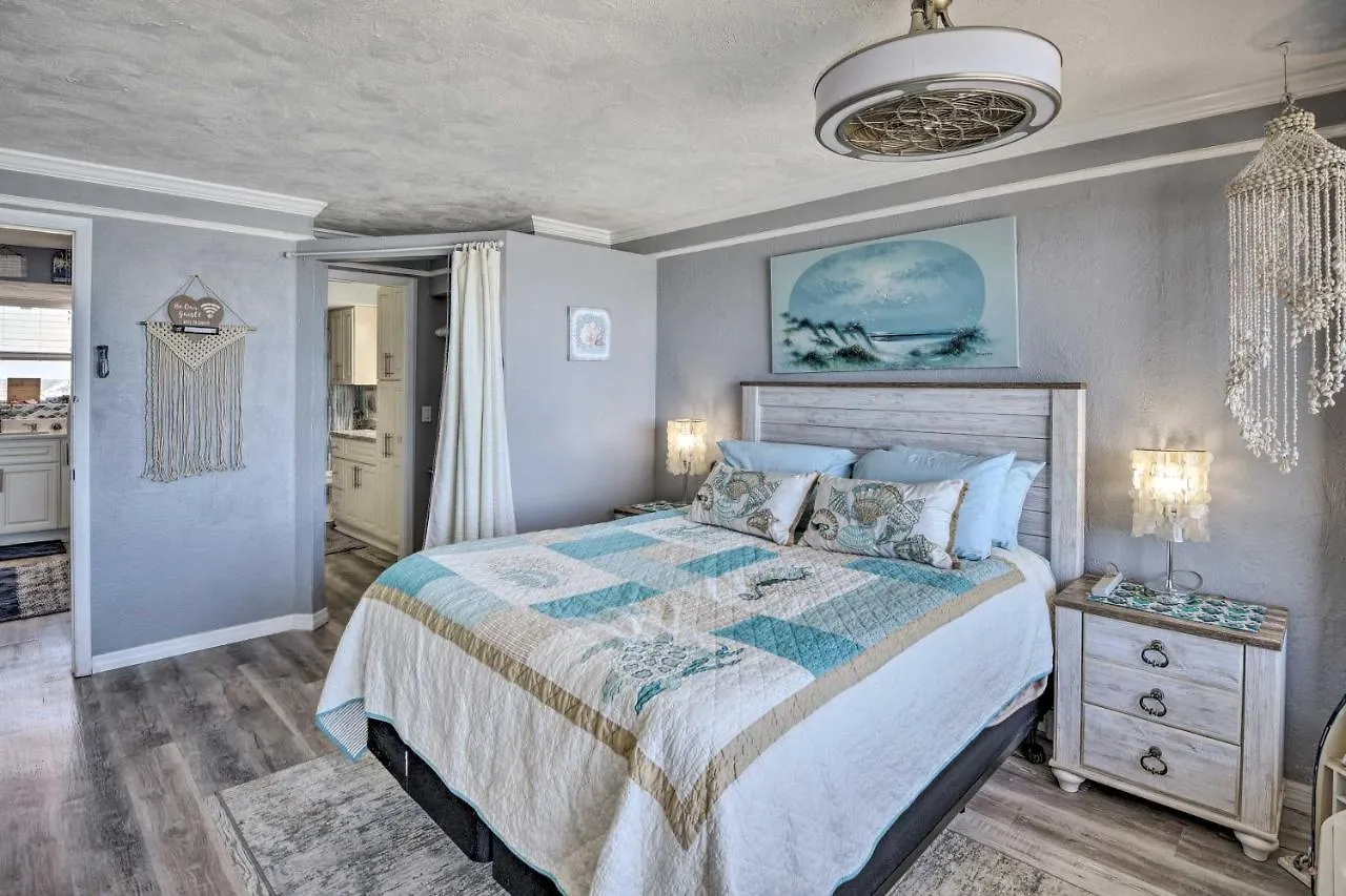 Apartment Bright Daytona Beach Condo With Community Pool! United States